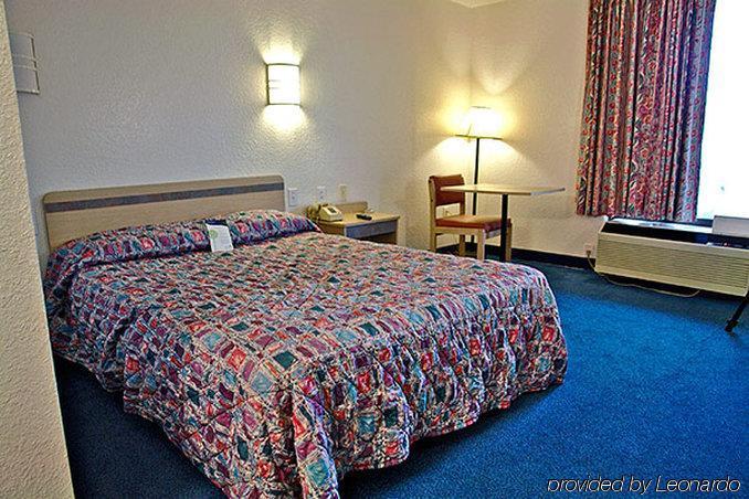 Motel 6 Huntsville - Madison Exterior photo